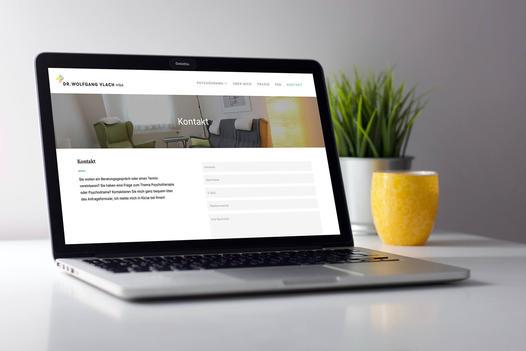 Kunden-Referenz Dr. Wolfgang Vlach Macbook Website
